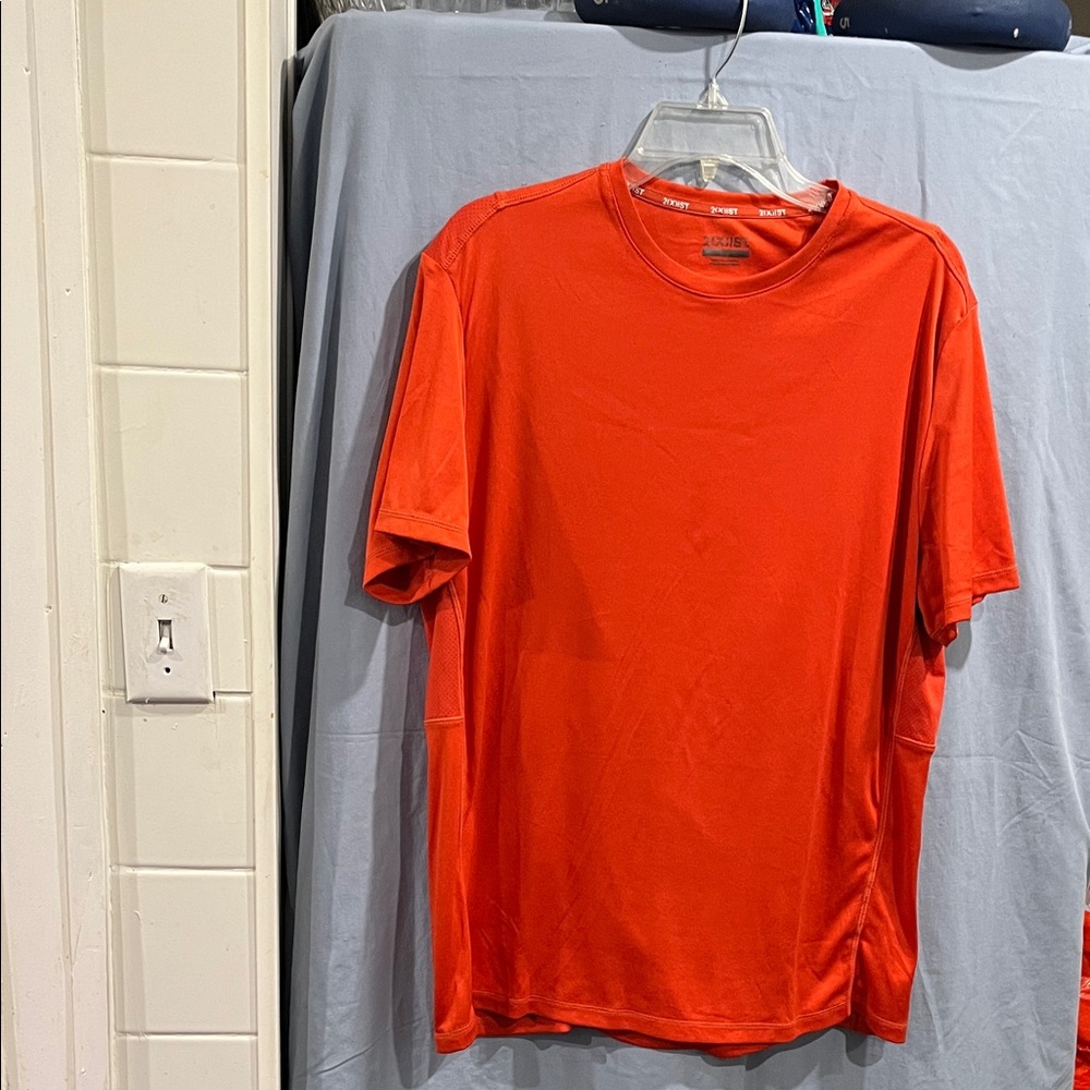 Men's orange T Shirt size 2X Short Sleeve